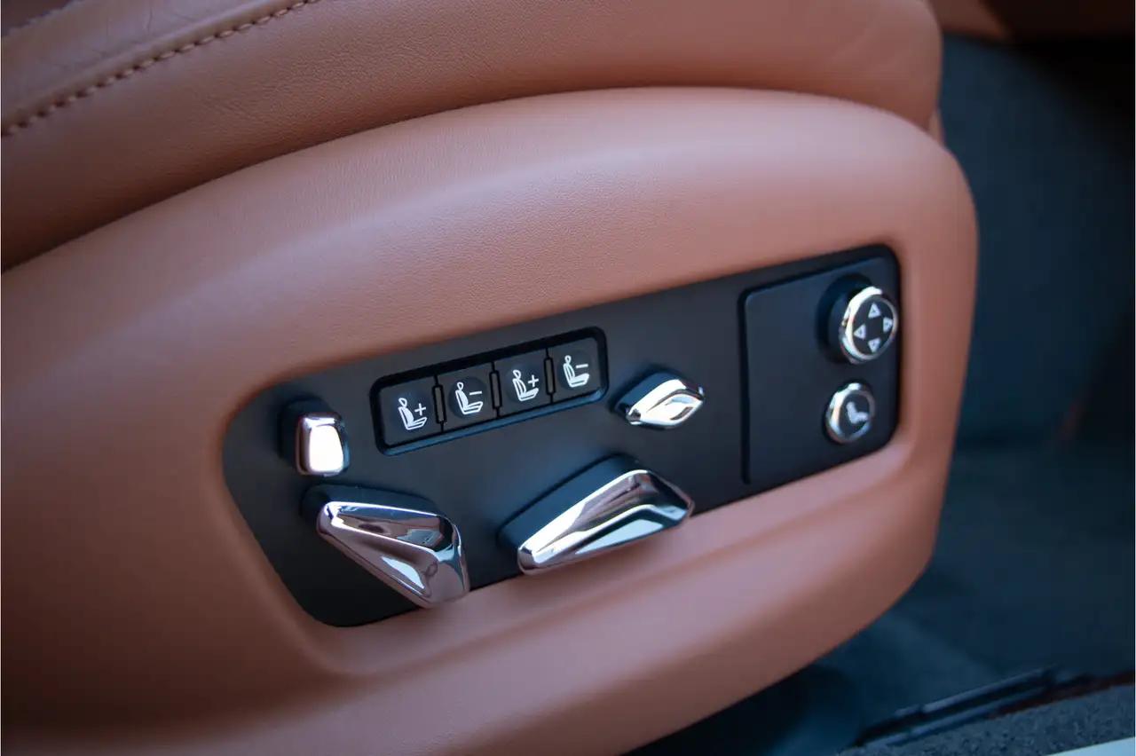 Bentley Flying Spur 2022 — фото 10