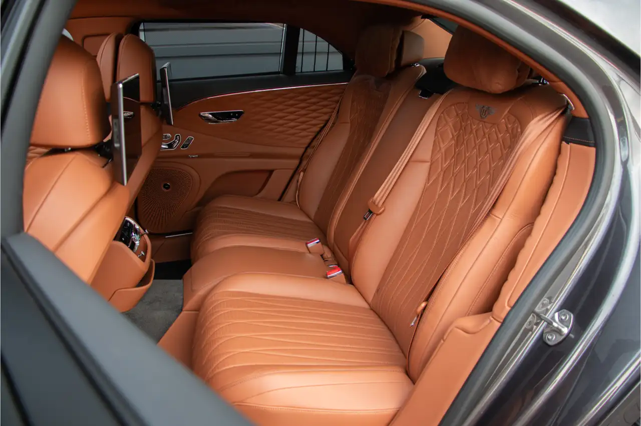 Bentley Flying Spur 2022 — фото 6