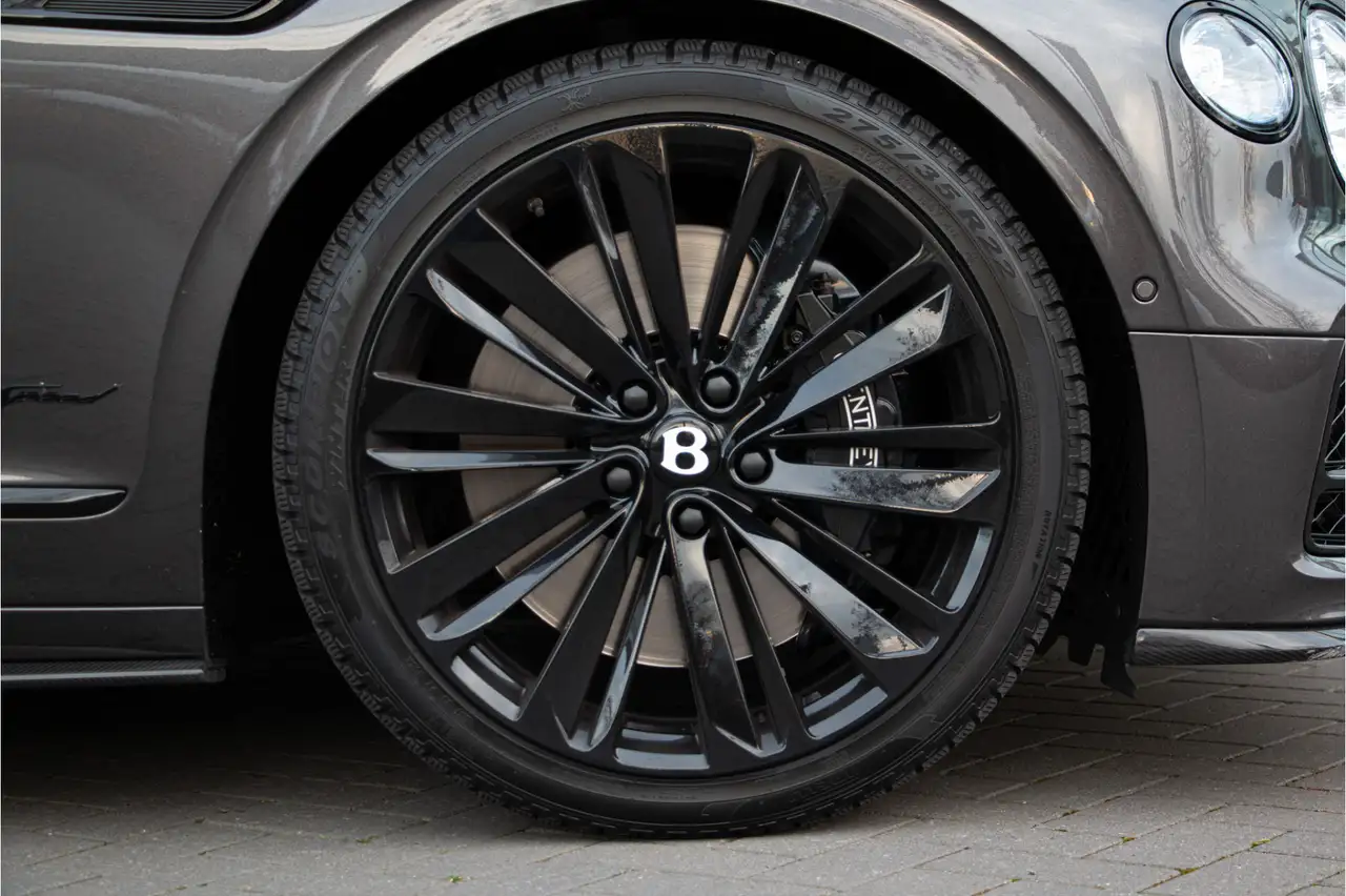 Bentley Flying Spur 2022 — фото 13