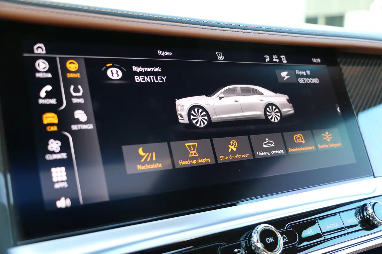 Bentley Flying Spur 2022 — фото 11