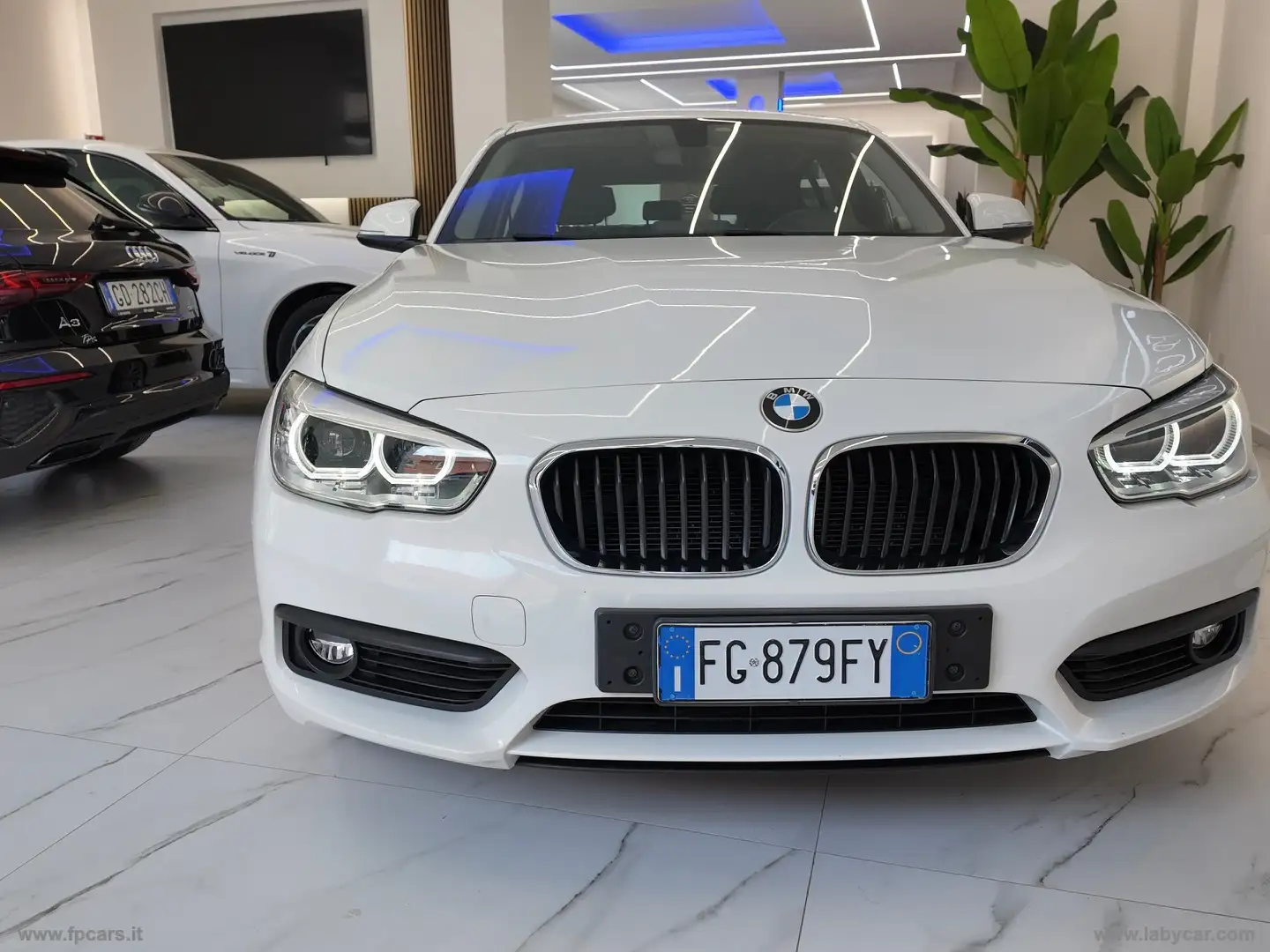 BMW 120 120d SDrive 5p. Sport Bianco - 2