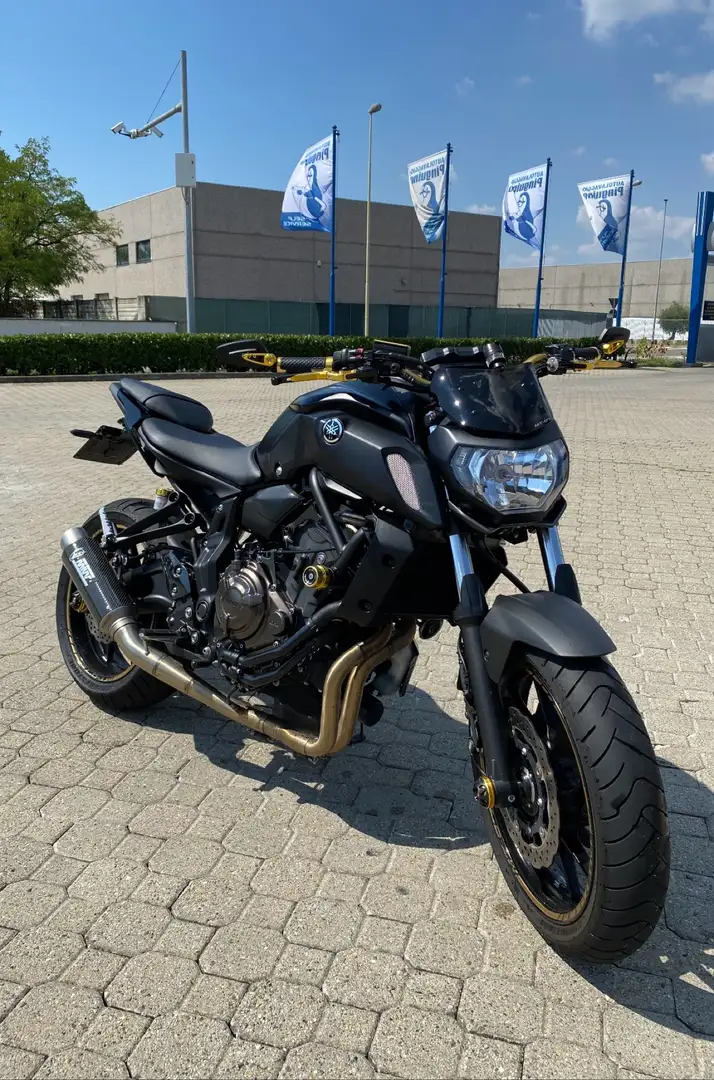 Yamaha MT-07 Nero - 1