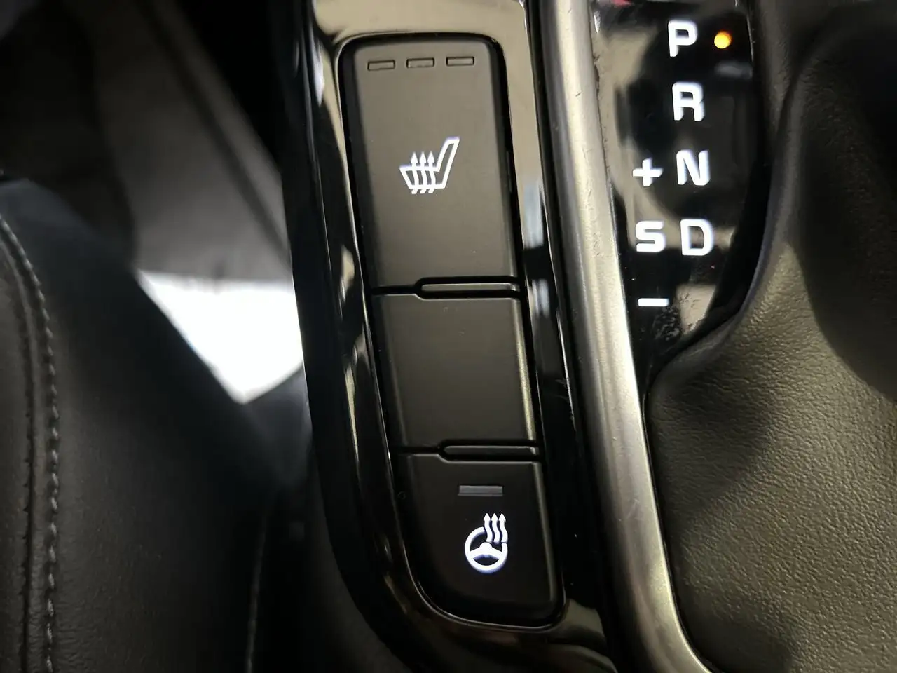 Kia Seltos снимка Kia Seltos