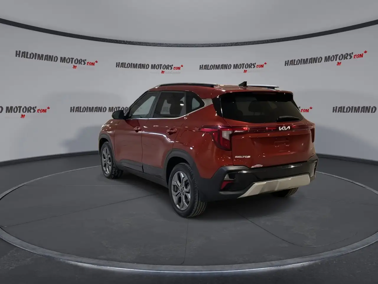 Kia Seltos снимка Kia Seltos