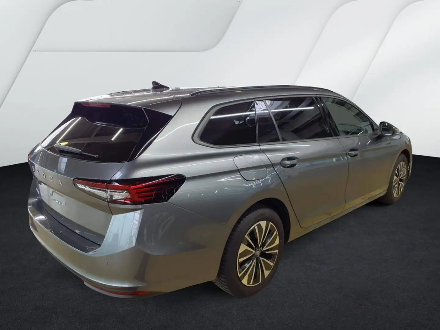 Skoda Superb Combi 2.0 TDI Selection AHK,Pano,Stand Grau - 2