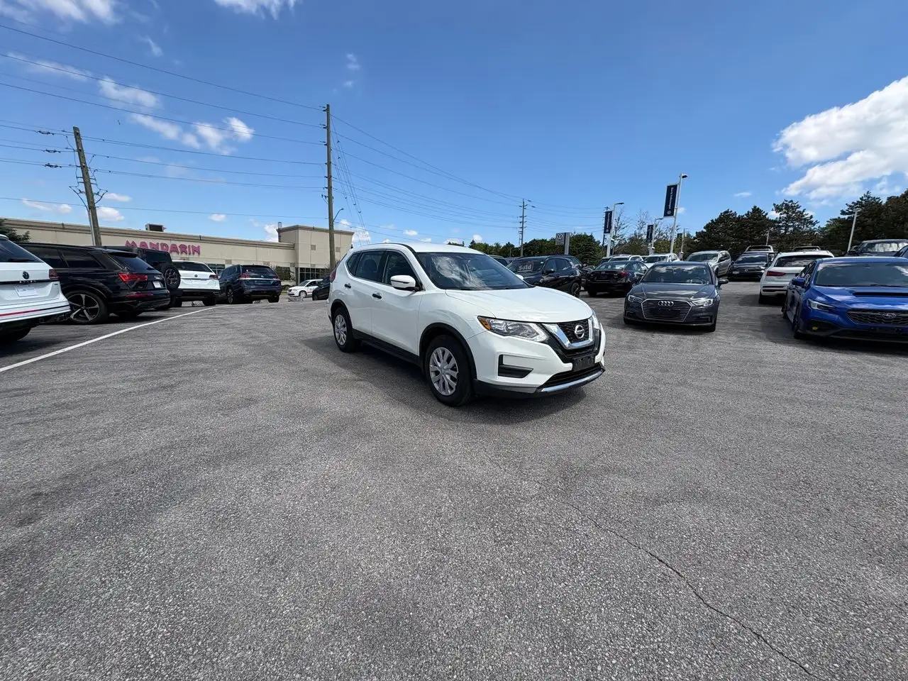 Nissan Rogue снимка Nissan Rogue