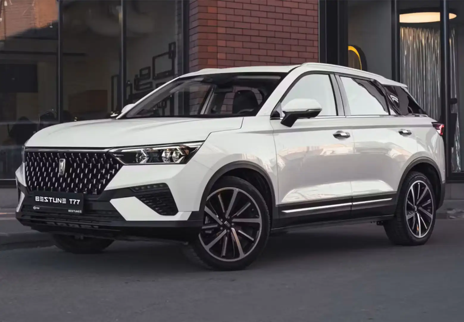 Bestune T77 1.5 Premium DCT - 1