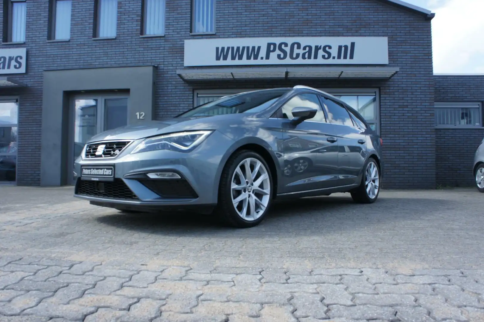 SEAT Leon ST 1.4 eTSI FR DSG Cruise|Clima|Navi|Trekhaak|Virt Gris - 2