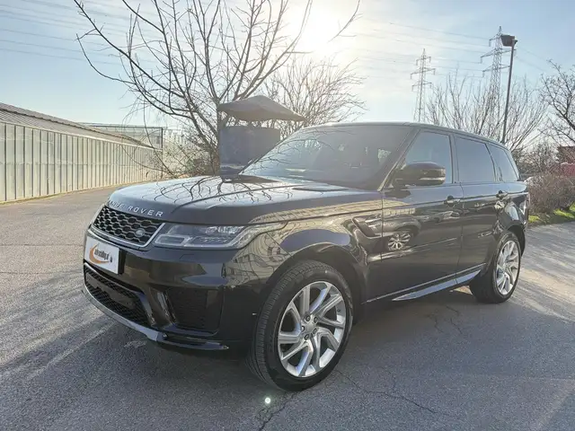 Land Rover Range Rover Sport view 4