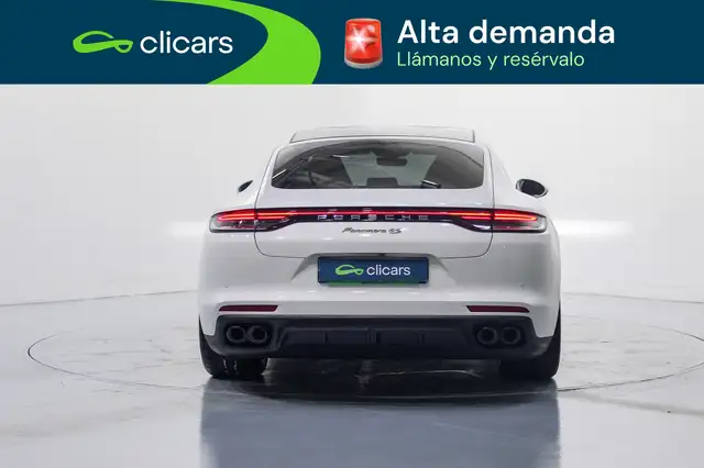 Porsche Panamera view 4