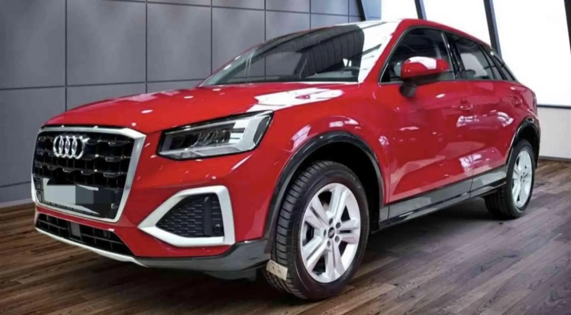 Audi Q2 1.0 30 TFSI benzina Rosso - 1