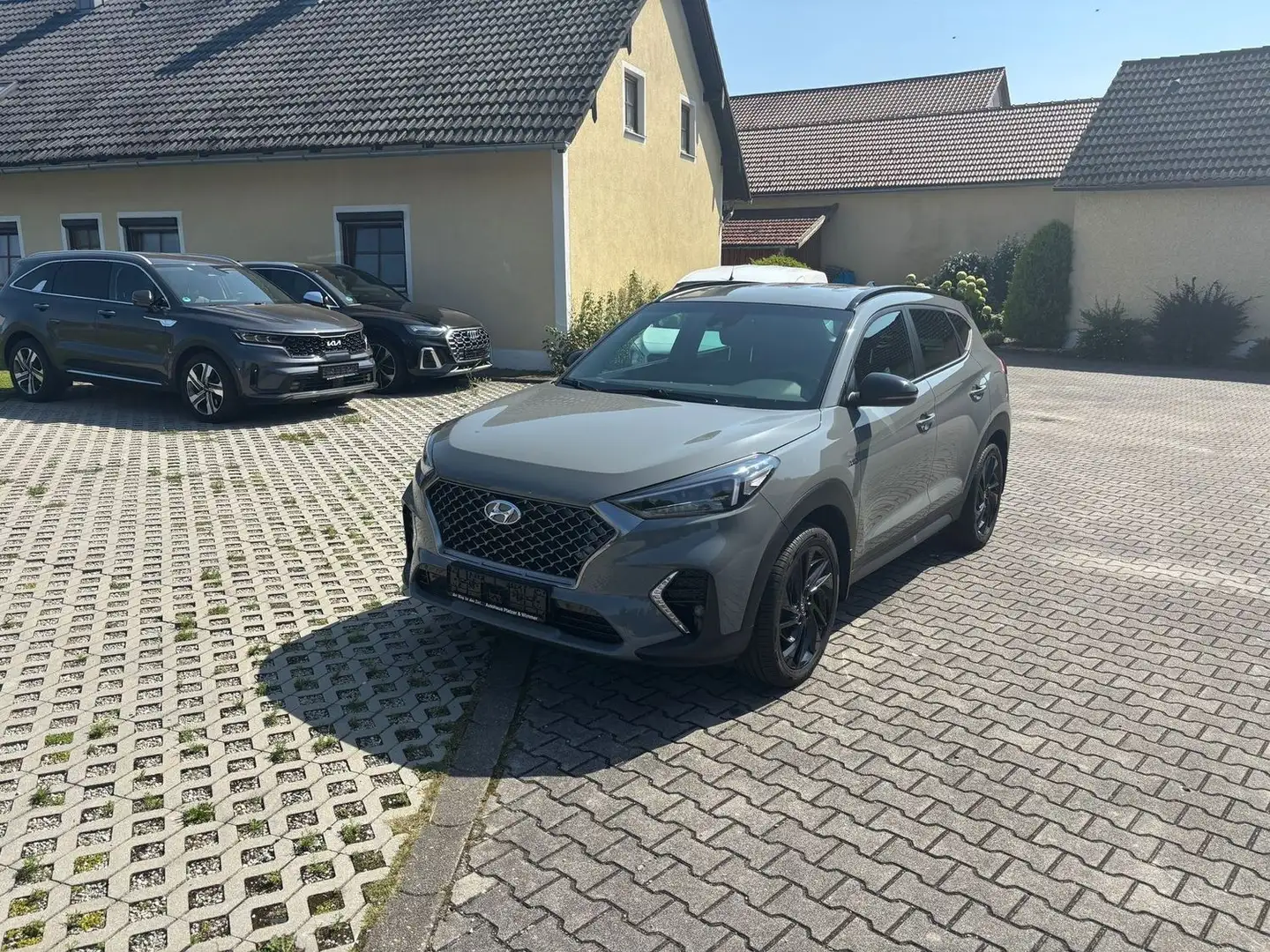 Hyundai TUCSON N-Line 4WD++69000Km++TOP++ Grau - 1