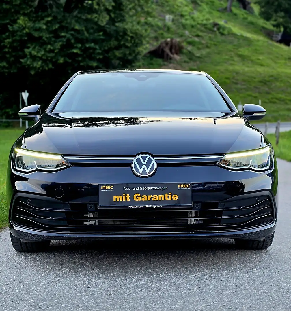 Volkswagen Golf *MASSAGE*1.Besitz*Servicegepflegt* Schwarz - 1