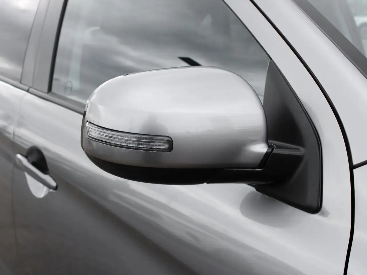 Mitsubishi RVR снимка Mitsubishi RVR