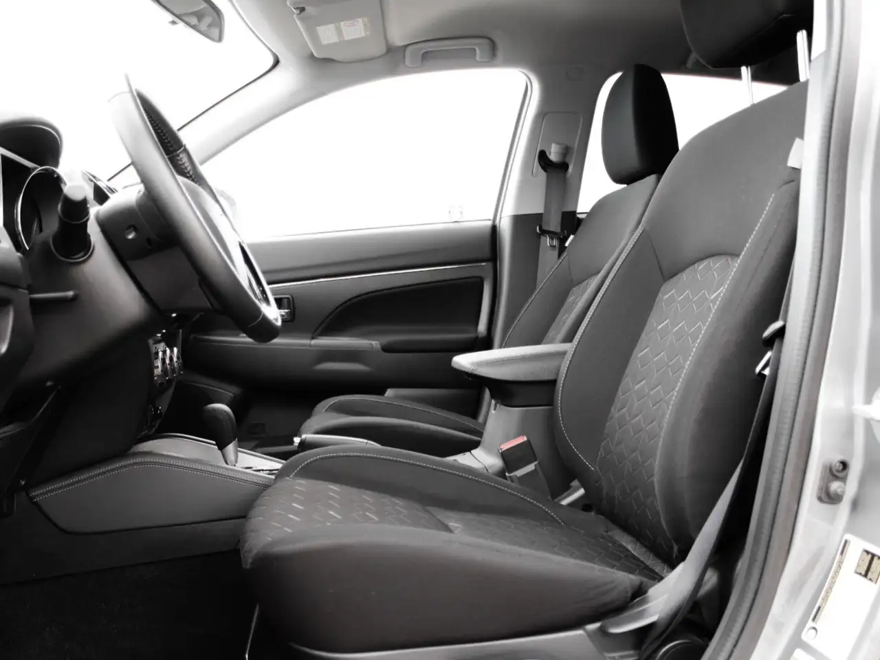 Mitsubishi RVR снимка Mitsubishi RVR