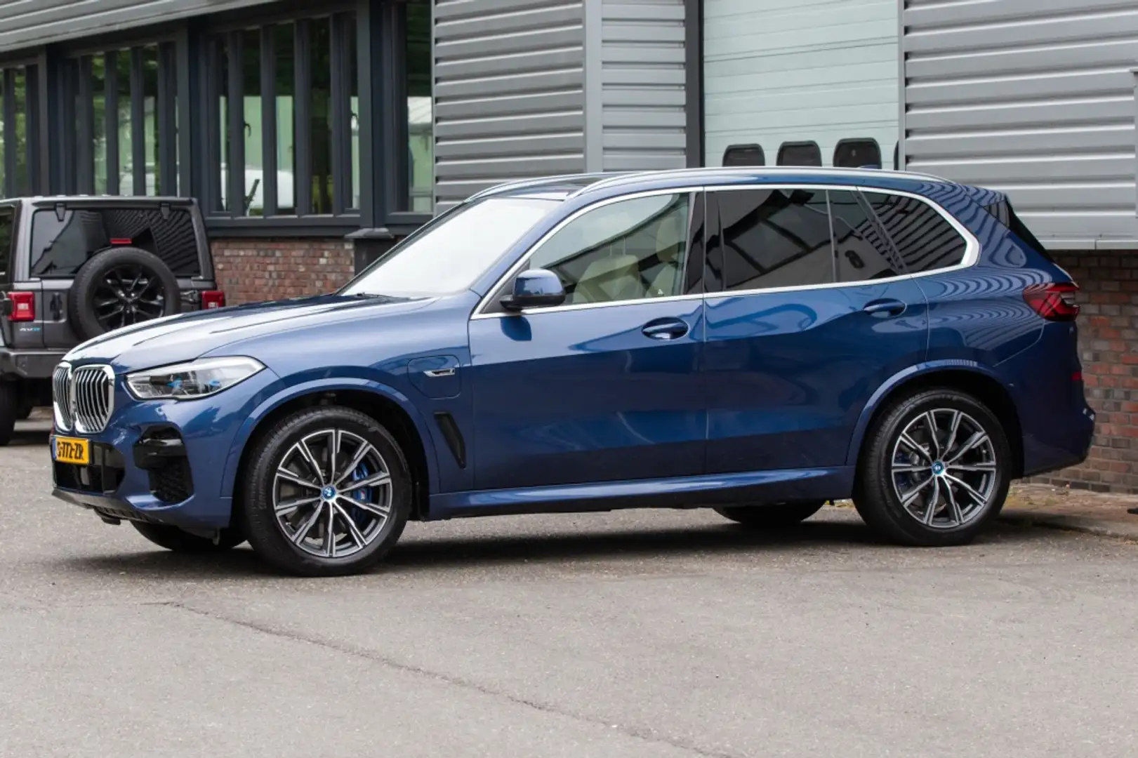 BMW X5 X5 xDrive45e M Sport Blauw - 2