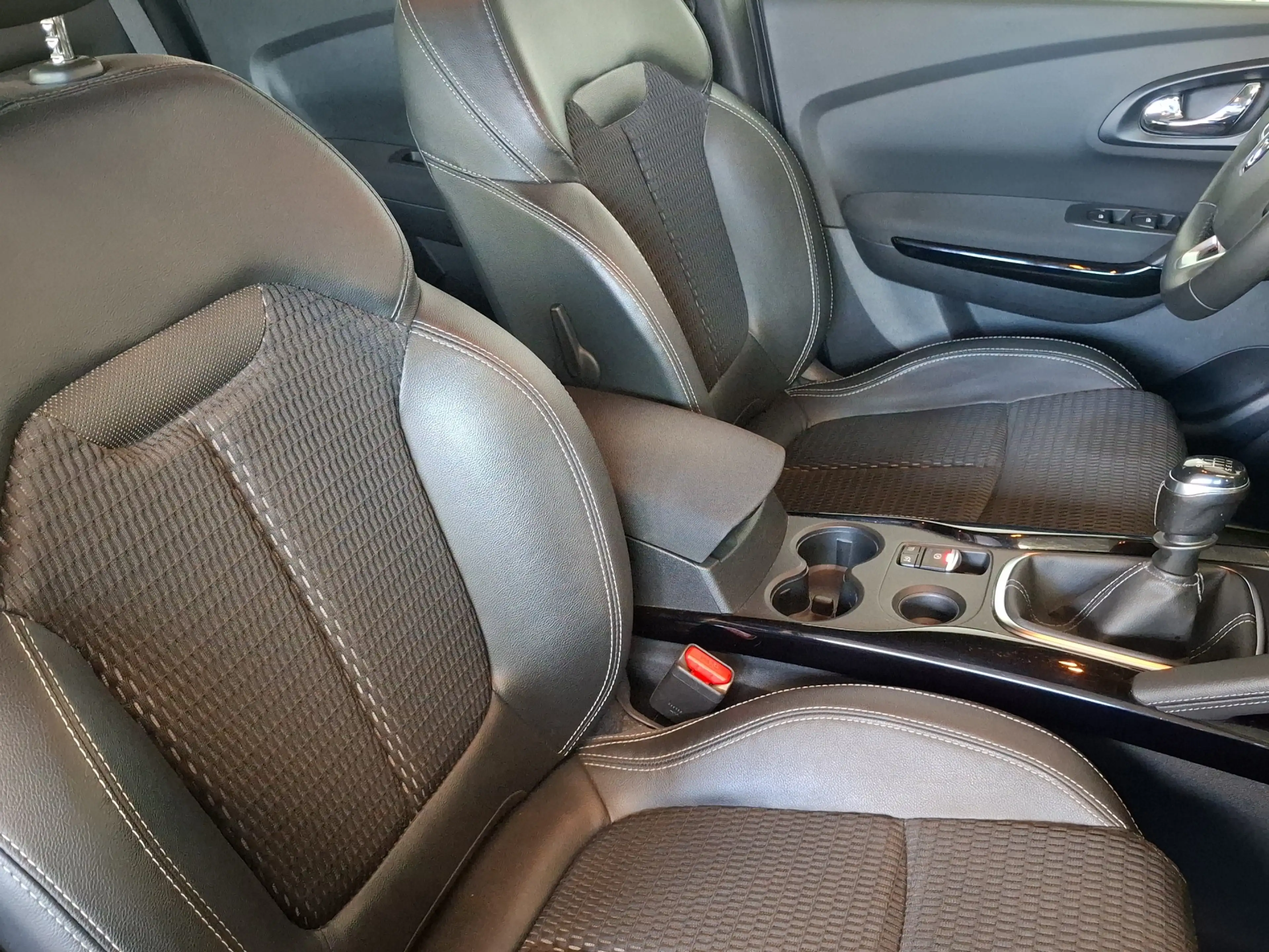 Renault Kadjar 1.2 TCe Limited NAVI AIRCO PDC CAM — photo 9
