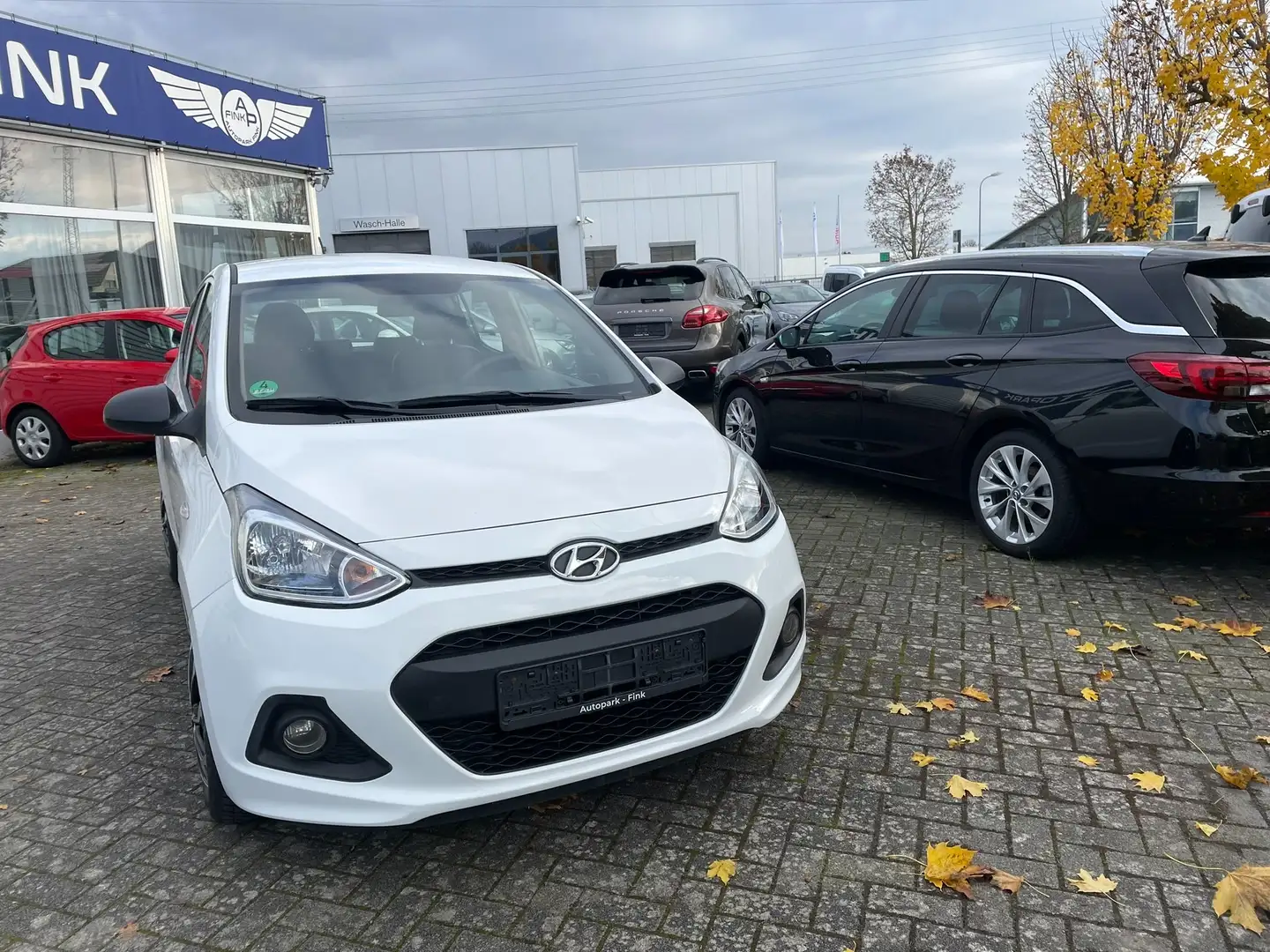 Hyundai i10 Classic aus 1.Hand+Scheckheft Blanc - 2
