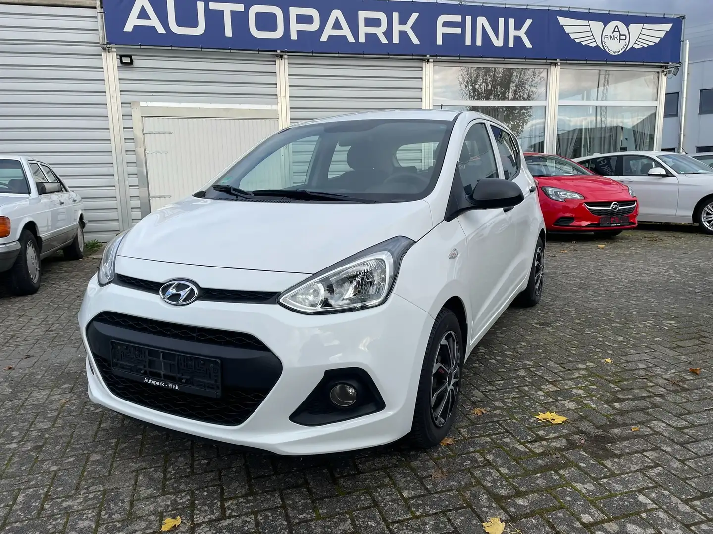 Hyundai i10 Classic aus 1.Hand+Scheckheft Blanc - 1