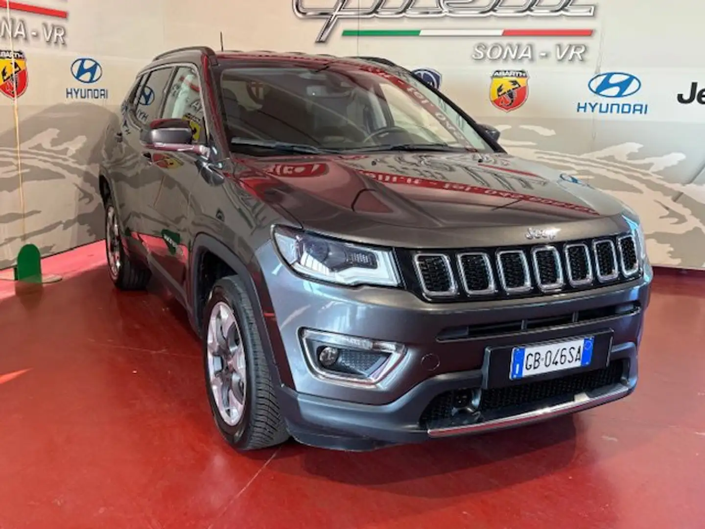 Jeep Compass Compass 2.0 Multijet II aut. 4WD Limited Grigio - 1