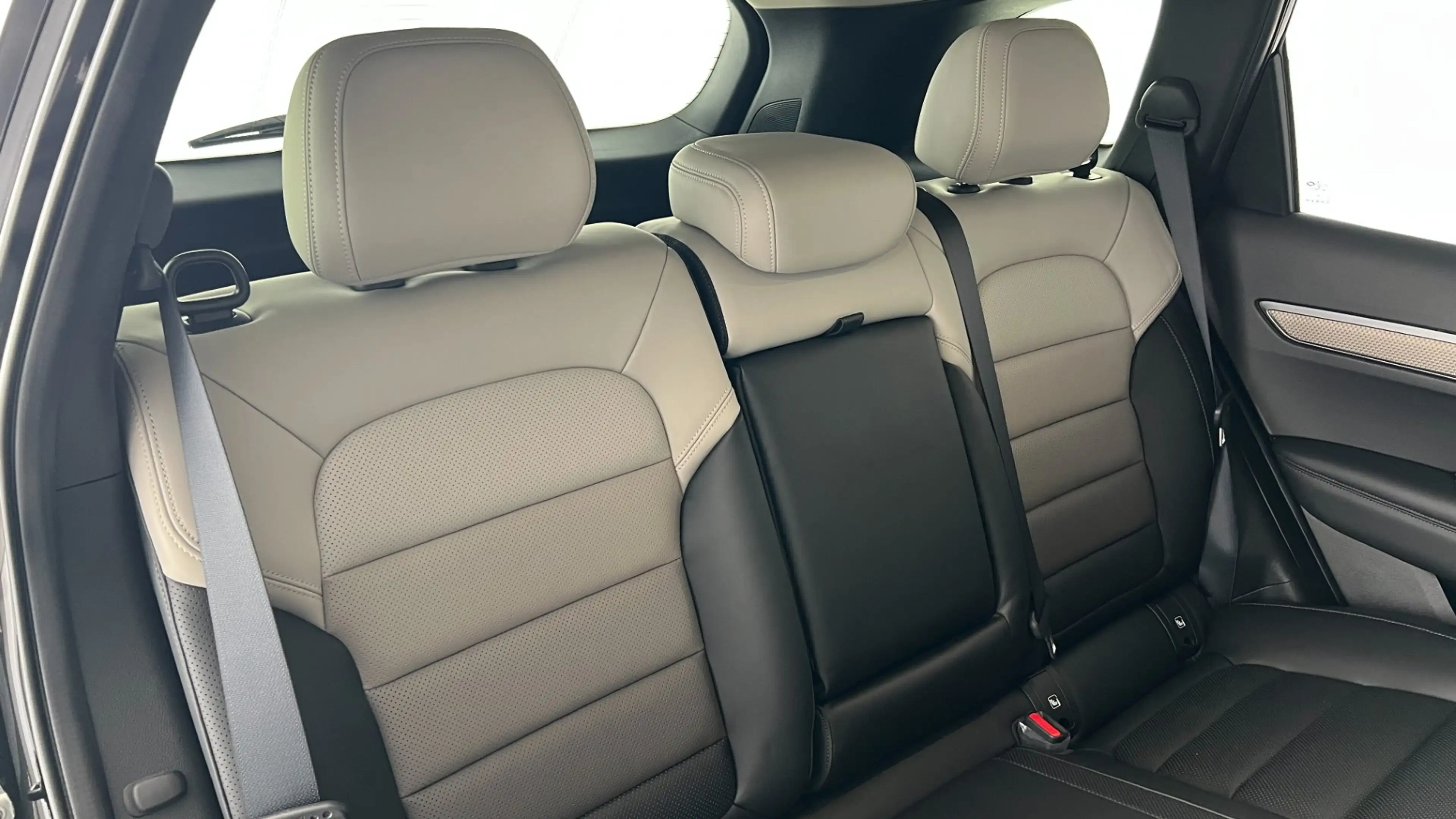 Renault Koleos dCi 175 4WD Initiale X-Tronic — photo 6