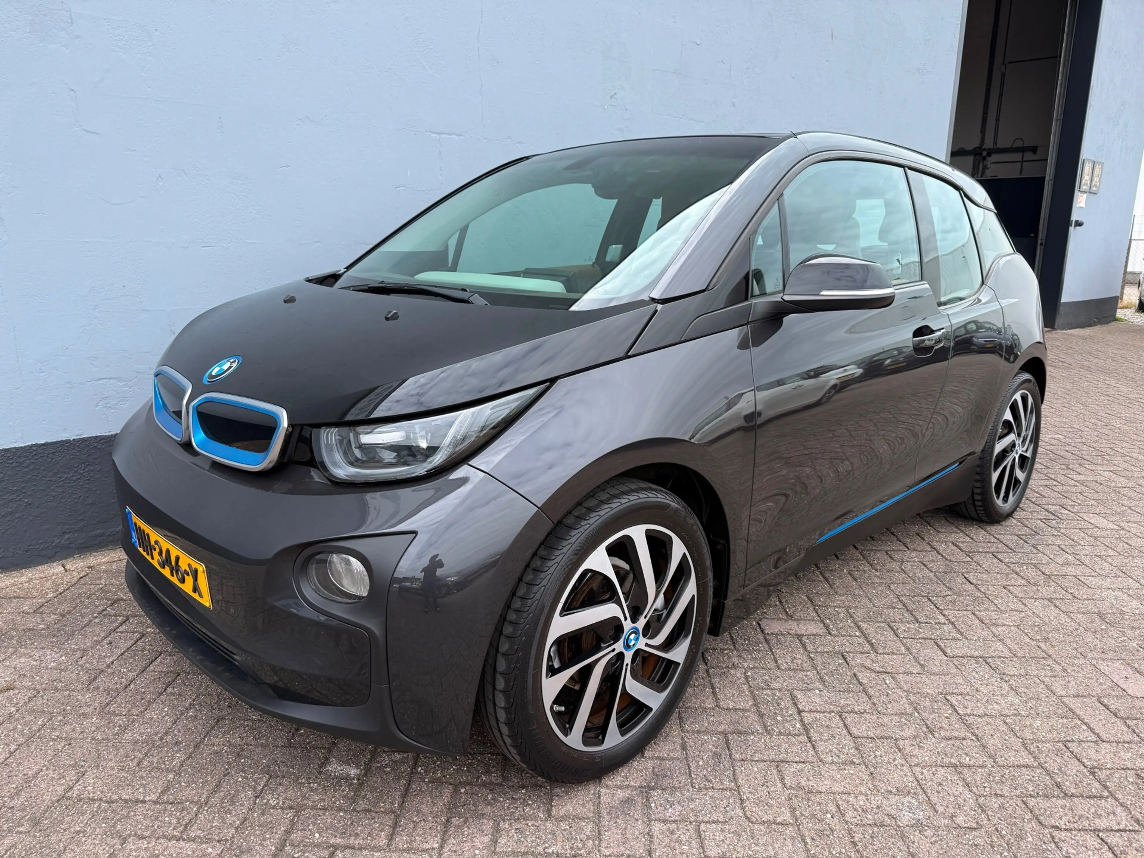 BMW i3 Basis Comfort Advance 22 kWh - Panorama Dak