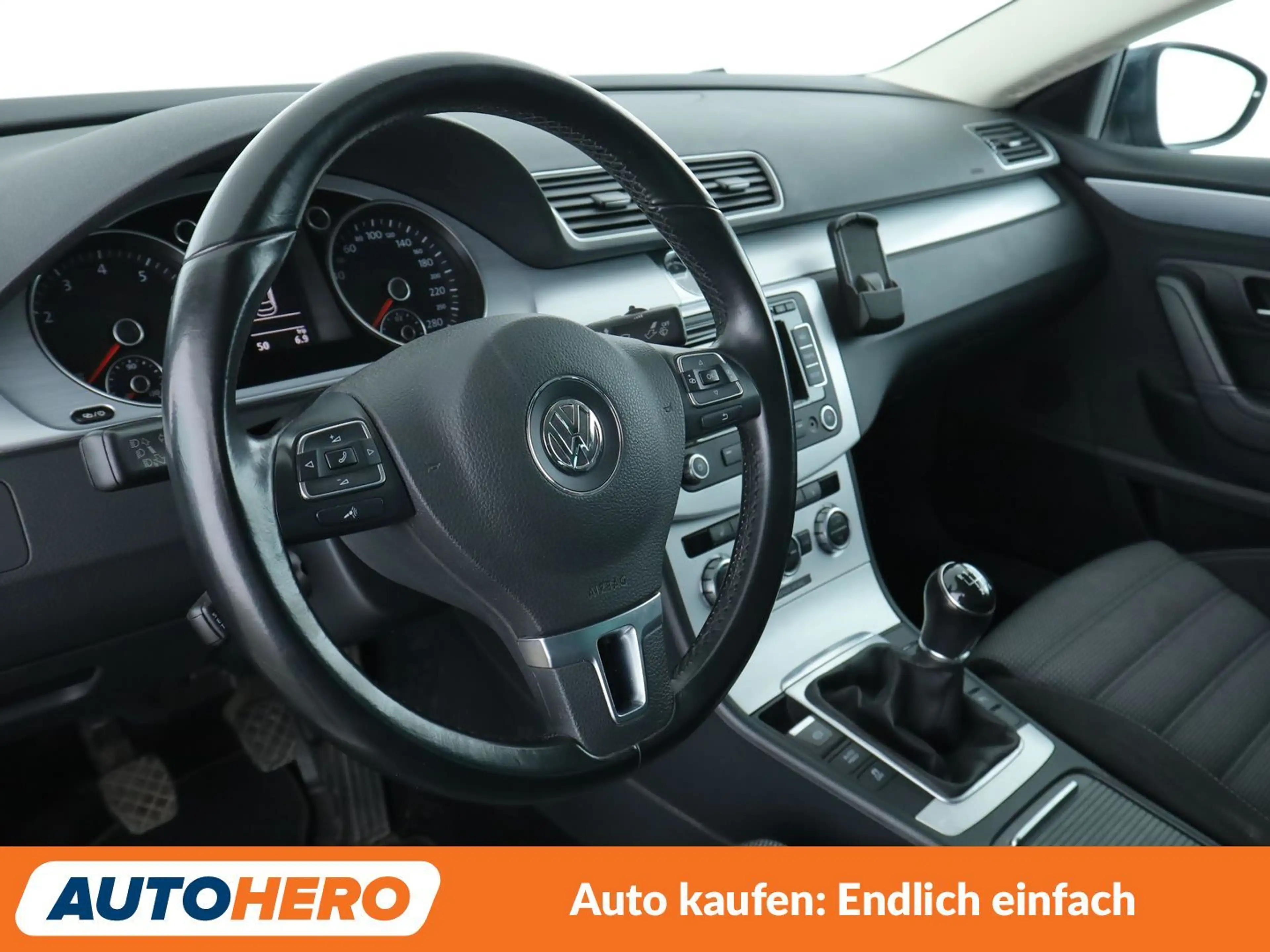 Volkswagen CC 1.4 TSI BlueMotion Tech *NAV*XENON*TEMPO*PDC*SHZ* — photo 11