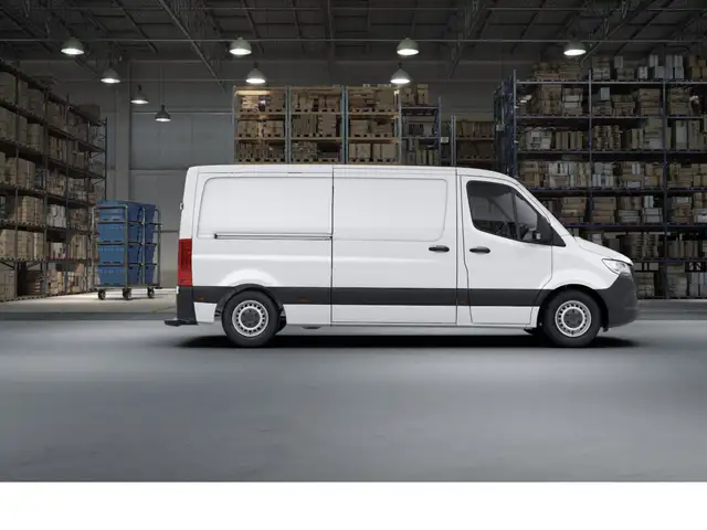 Mercedes-Benz Sprinter view 6