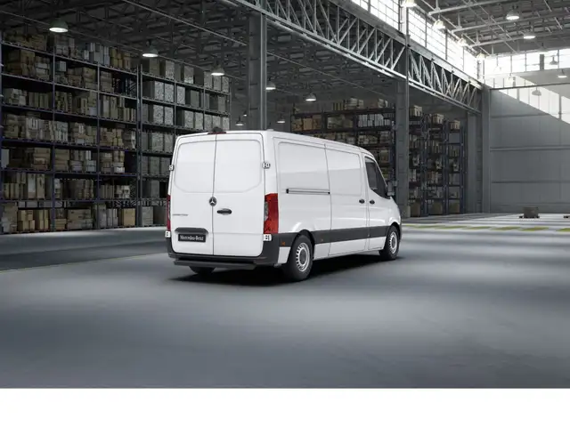 Mercedes-Benz Sprinter view 4