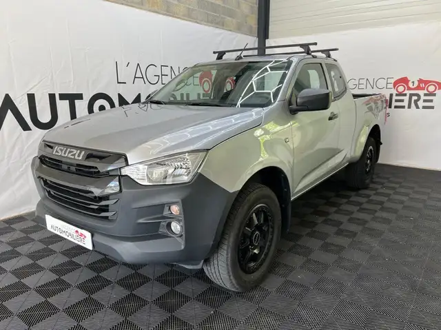 Isuzu D-Max SPACE N57 4X4 BOITE AUTO (TARIF AFFICHE TTC - TVA RECUPERABLE)