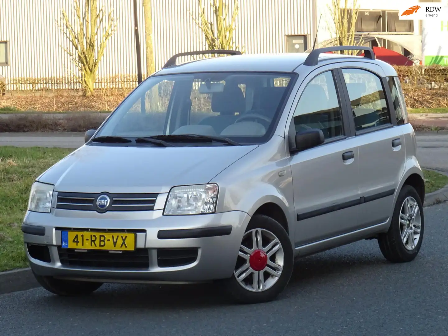 Fiat Panda 1.2 Emotion NAP/CLIMA/ELEKRAM/APK 03-2026 Grijs - 1