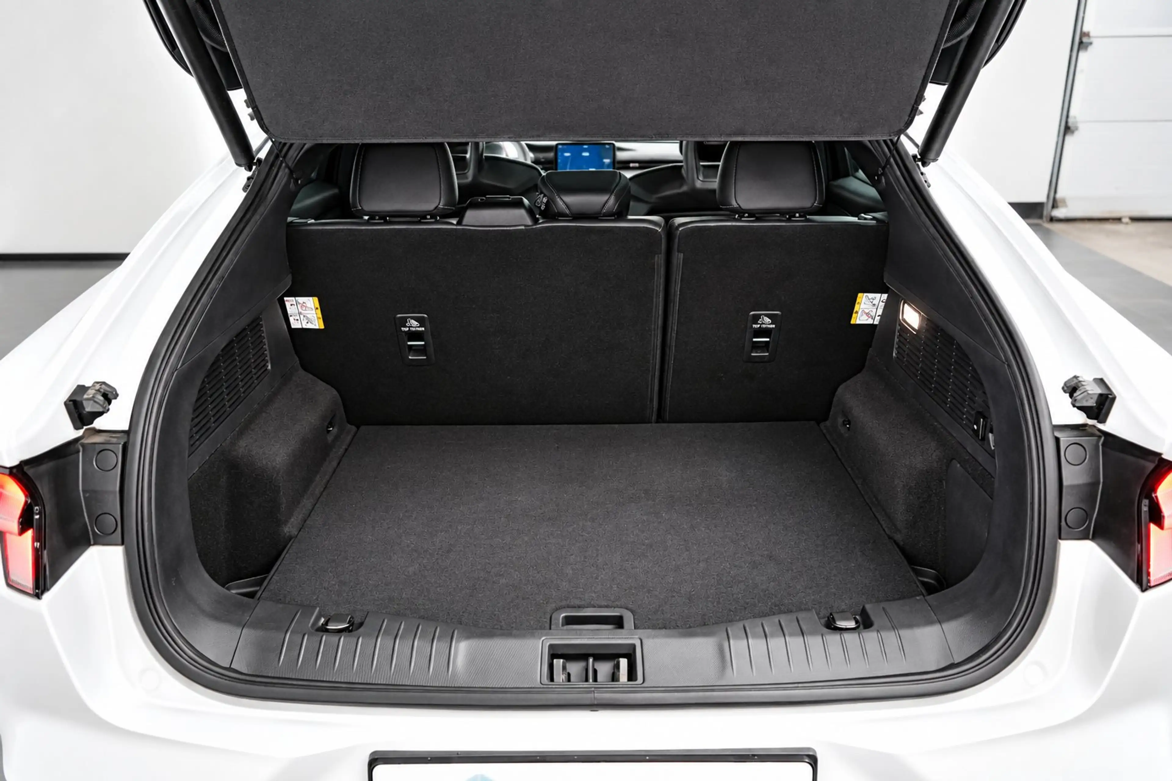 Ford Mustang Mach-E GT Extended 91KWh AWD 487pk | Panoramadak | 20"LMV — photo 29