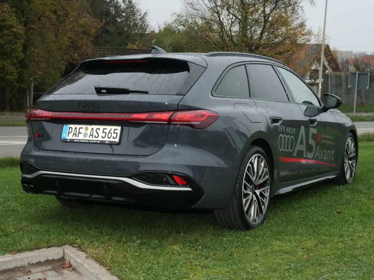 Audi A5 Avant 40 TDI quattro S tronic EDITION ONE+S-LINE+T Grau - 2