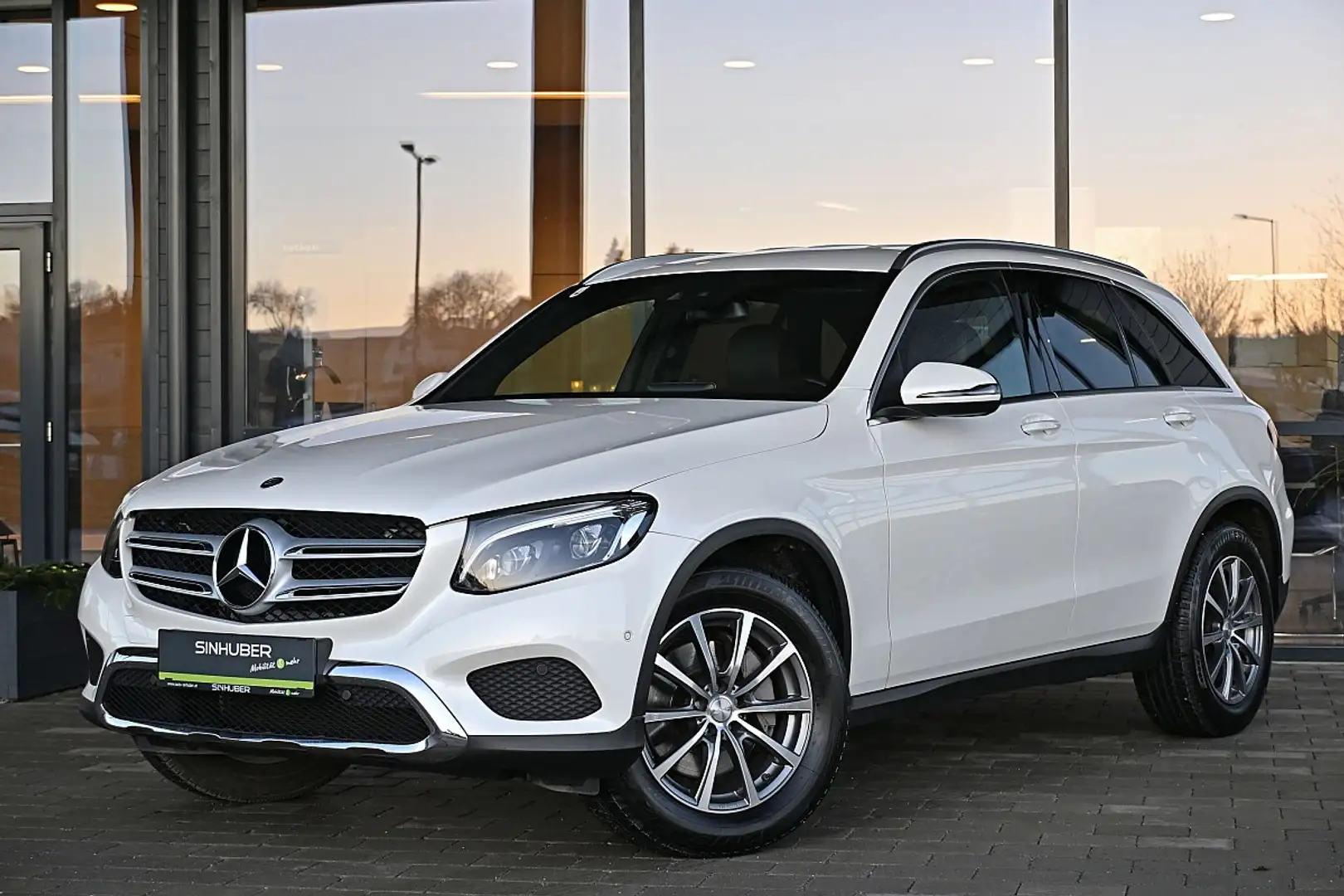 Mercedes-Benz GLC 220 d 4MATIC Aut. MultibeamLED, COMAND, EXCLUSIVE I... Weiß - 1