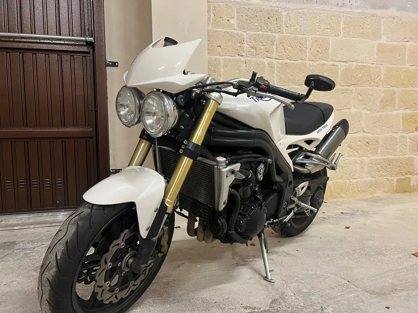 Triumph Speed Triple 1050 R Bianco - 1