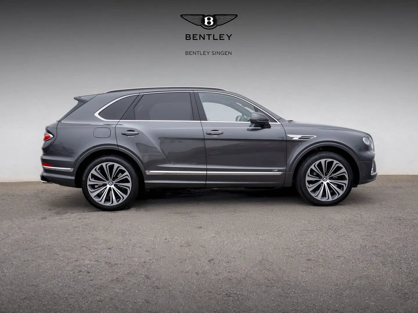Bentley Bentayga V8 *Naim & Dynamic Ride* Grau - 2
