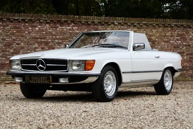 Mercedes-Benz SL 280 "Classicweiss" Finished in the timeless “Classic W