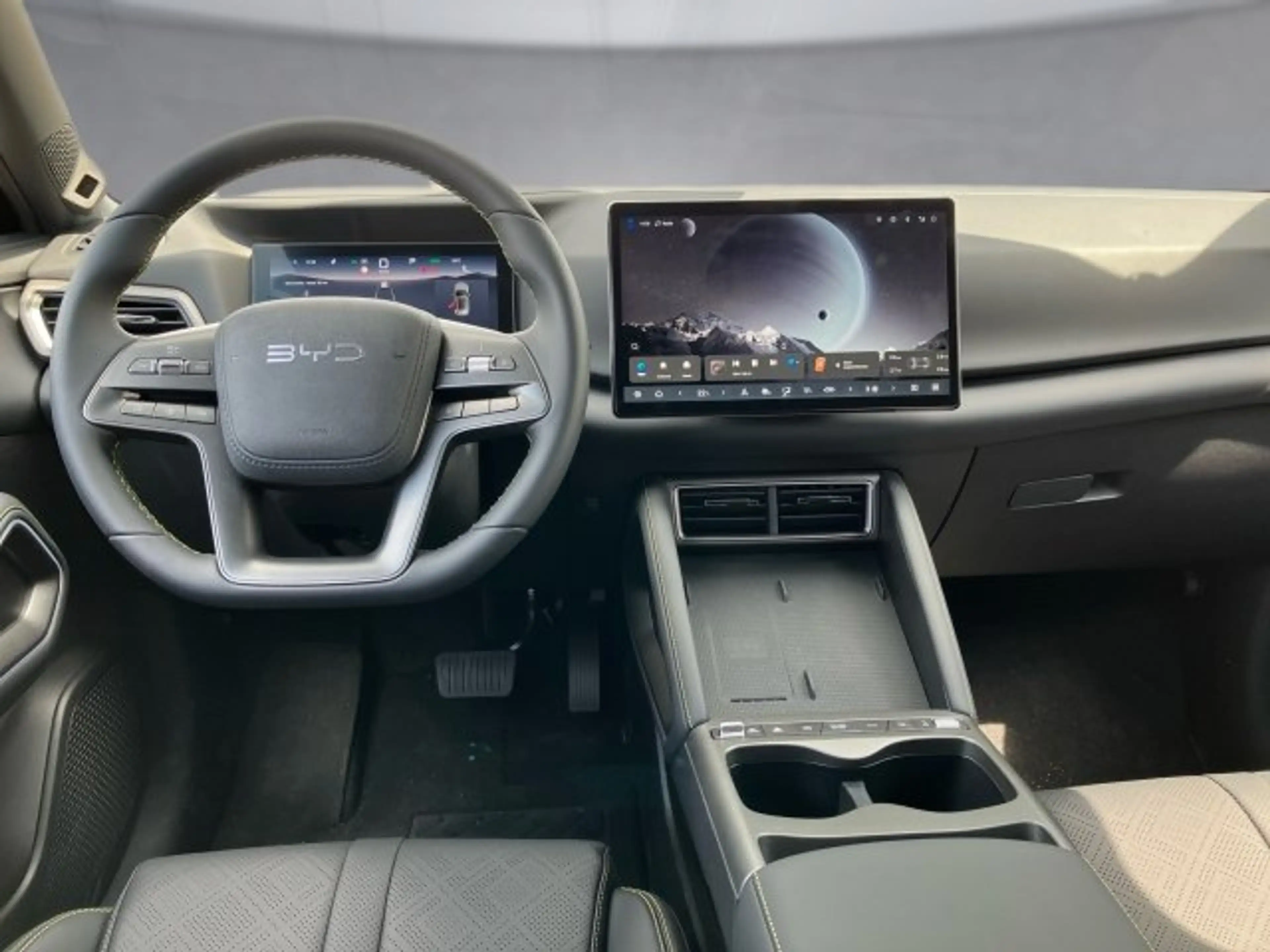 BYD Atto 2 DM-i Boost — photo 6