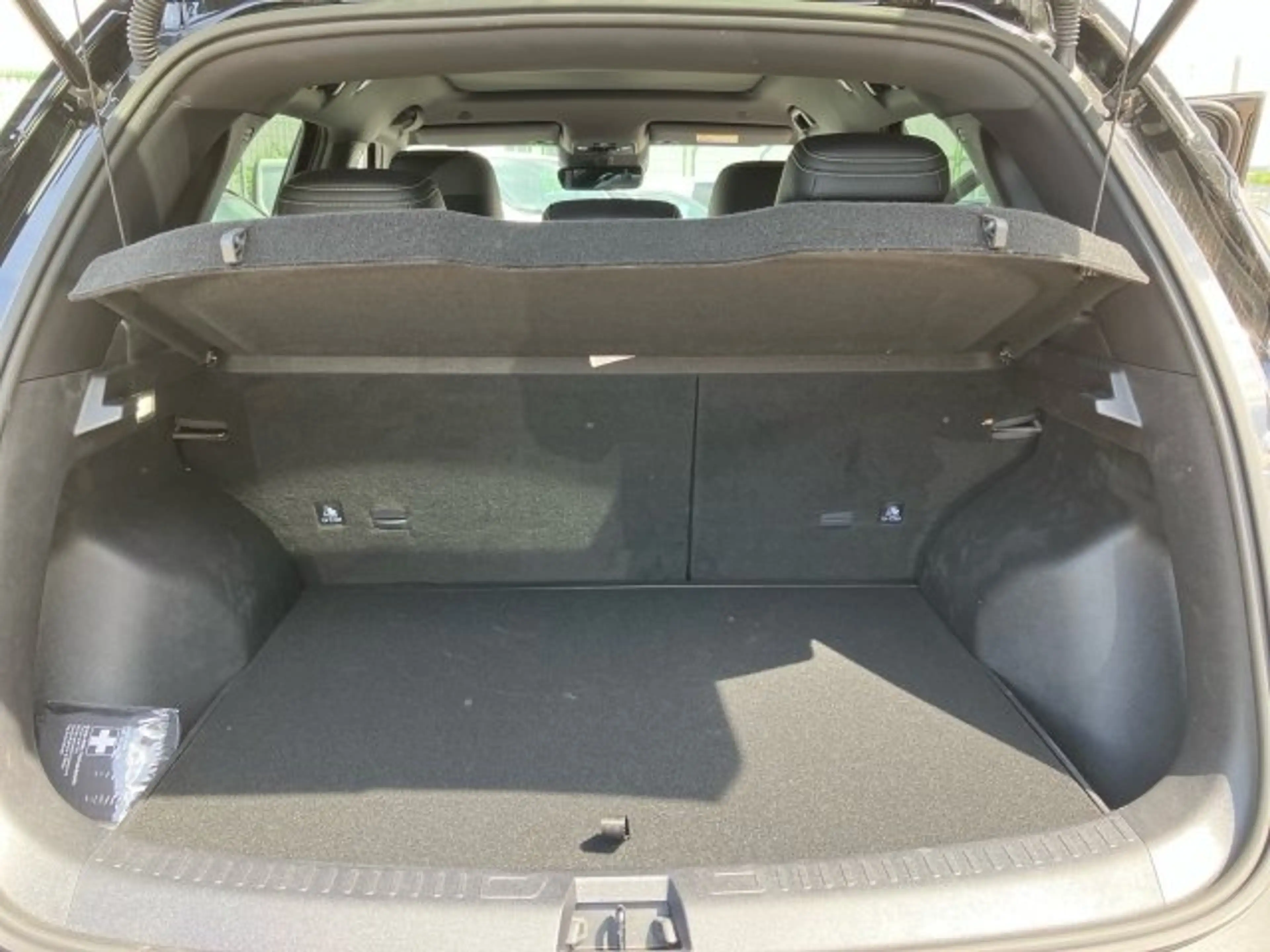 BYD Atto 2 DM-i Boost — photo 10