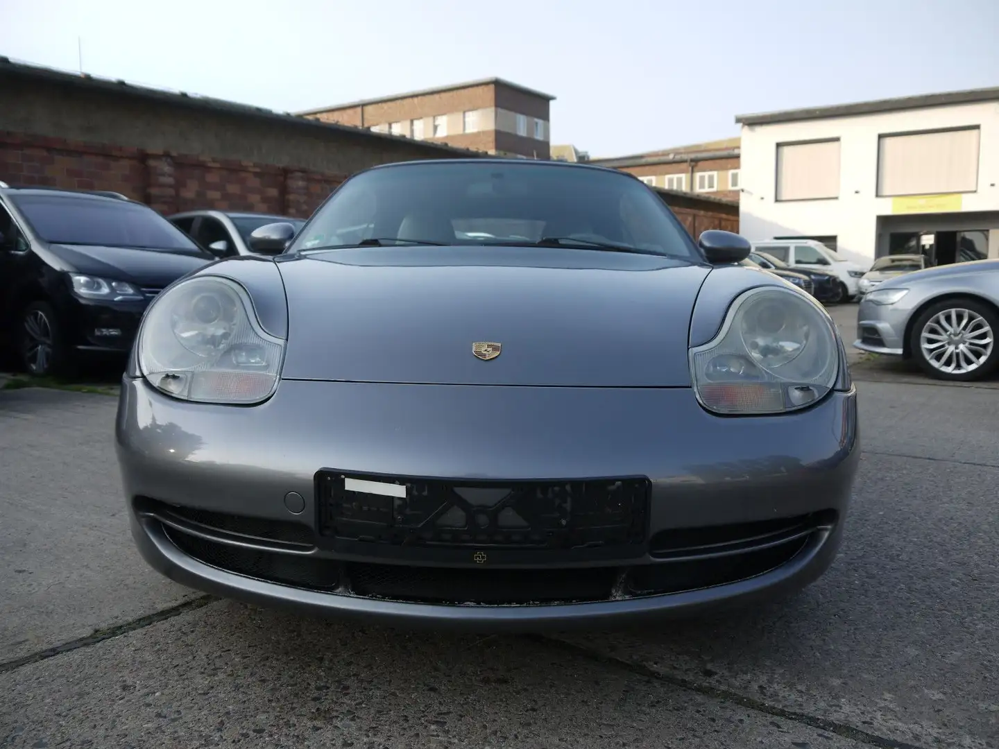 Porsche 996 Carrera 4 Cabriolet/Automatik/Kamera/PDC Gris - 2