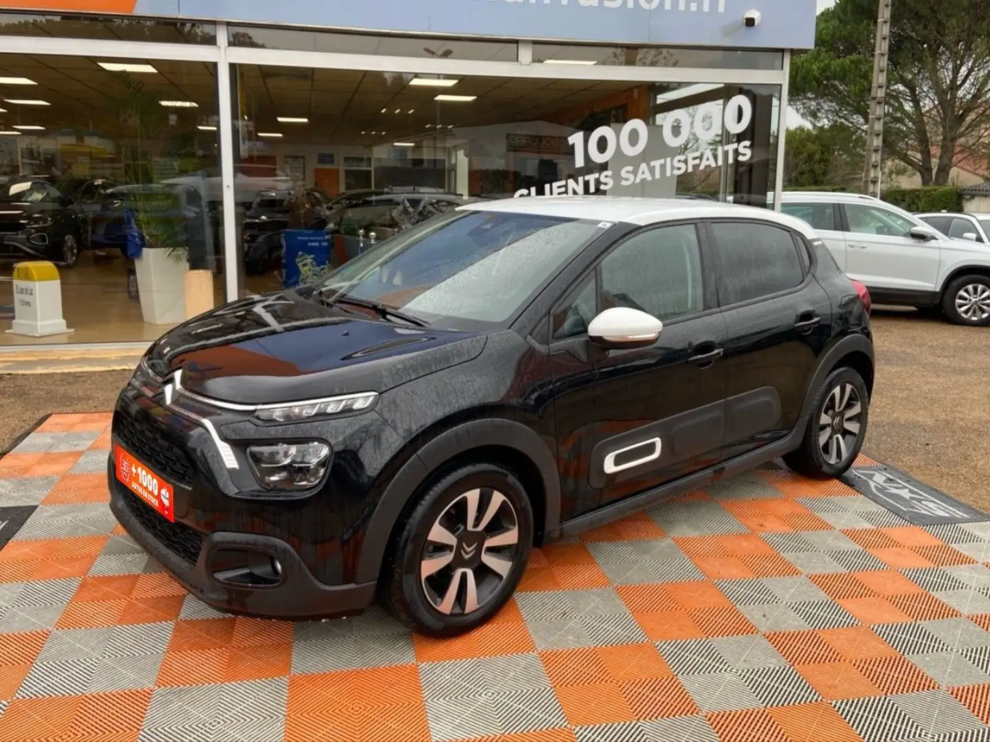 Citroen C3 PureTech 83 MAX Toit Blanc JA 16\u0026amp;quot; Schwarz - 1