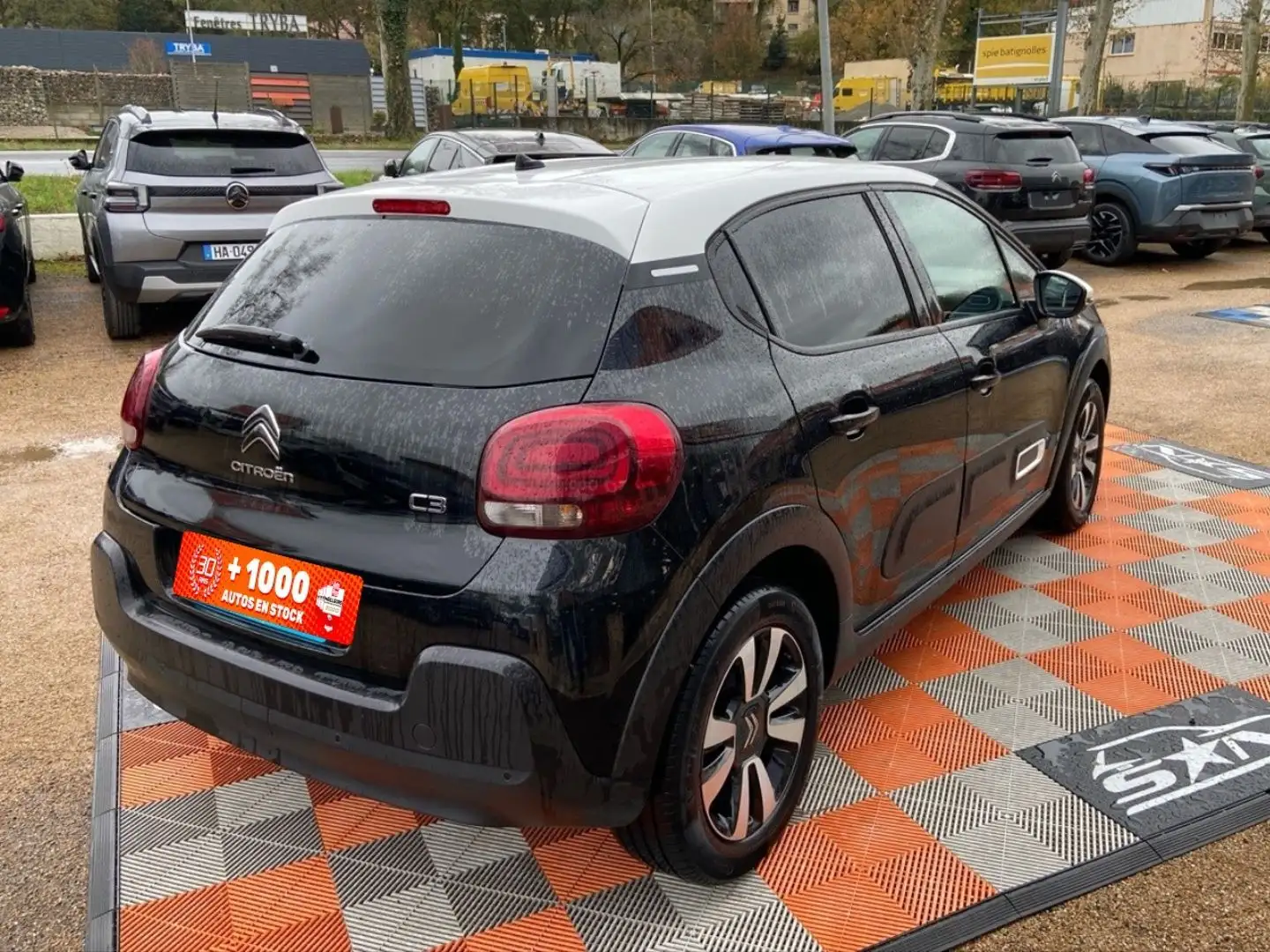 Citroen C3 PureTech 83 MAX Toit Blanc JA 16\u0026amp;quot; Schwarz - 2