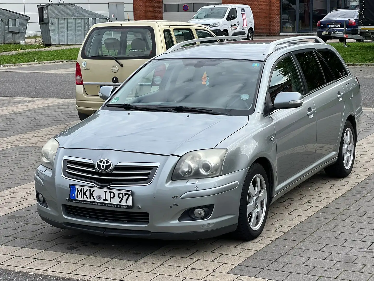 Toyota Avensis 2.0 D-4D Combi - 2