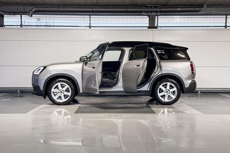 MINI Countryman 1.5 C Favoured M — photo 3