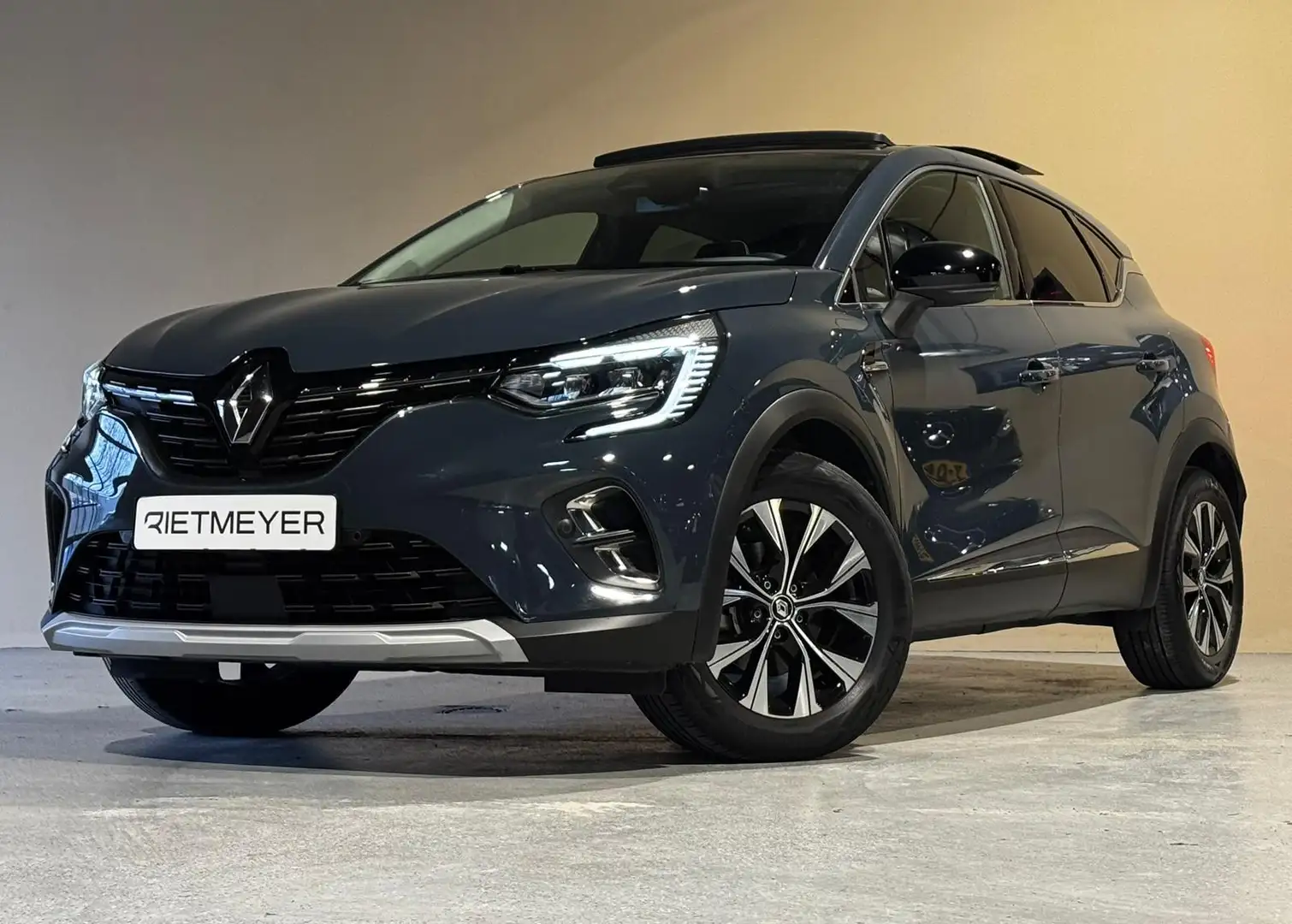 Renault Captur 1.6 E-Tech Hybrid Business |Panorama dak |Camera | - 1