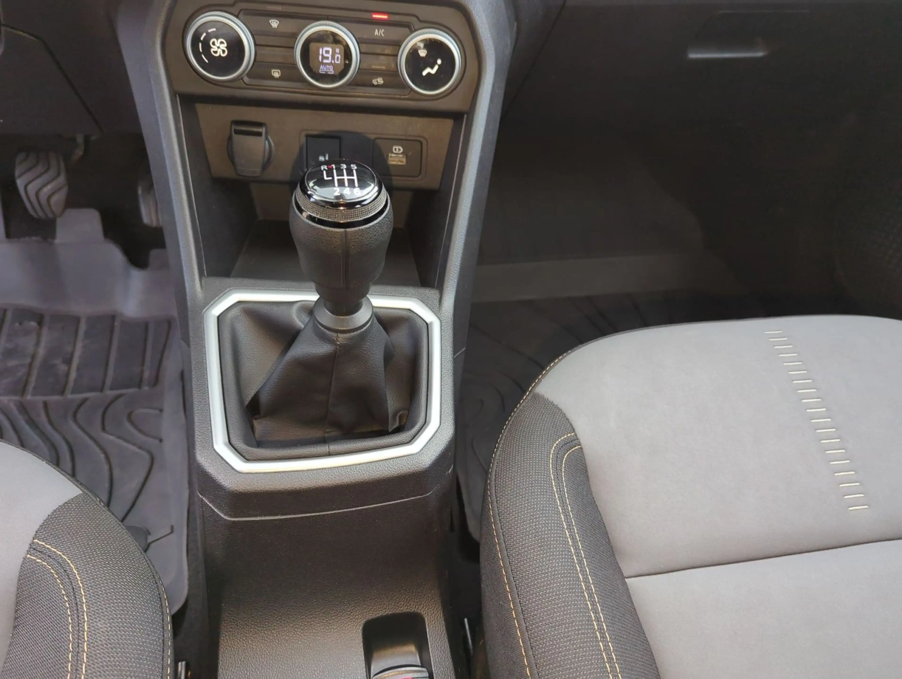 Dacia Sandero III 1.0TCe 110 Stepway Extreme+ AHK*GJR — photo 15
