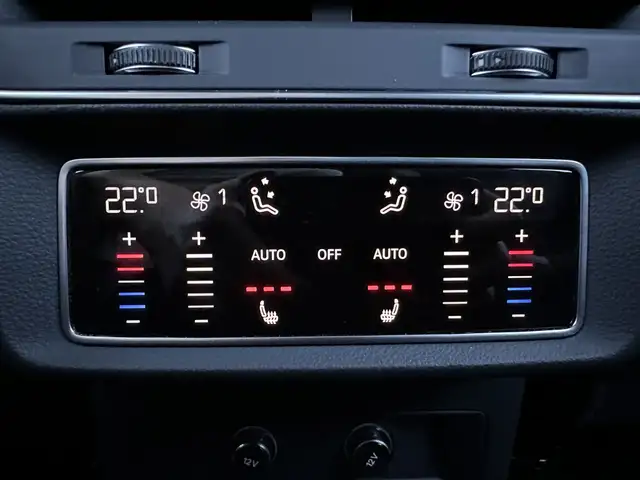 Audi Q7 view 25