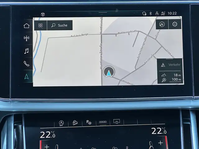 Audi Q7 view 18