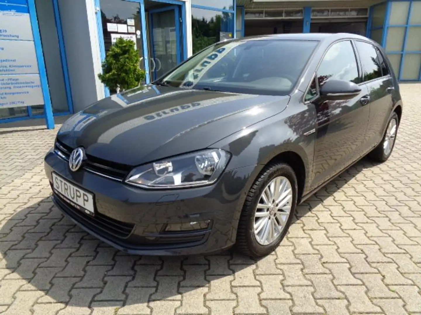 Volkswagen Golf Cup BMT 1,6TDI Navi/SHZ/Klimaauto Grau - 1
