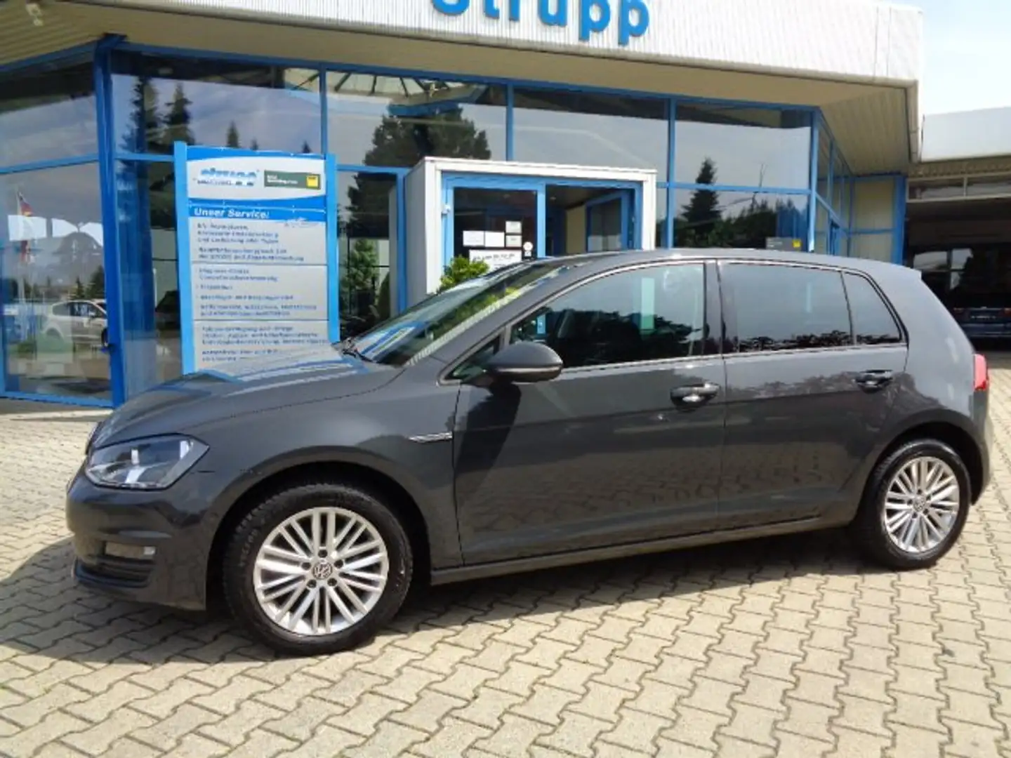 Volkswagen Golf Cup BMT 1,6TDI Navi/SHZ/Klimaauto Grau - 2